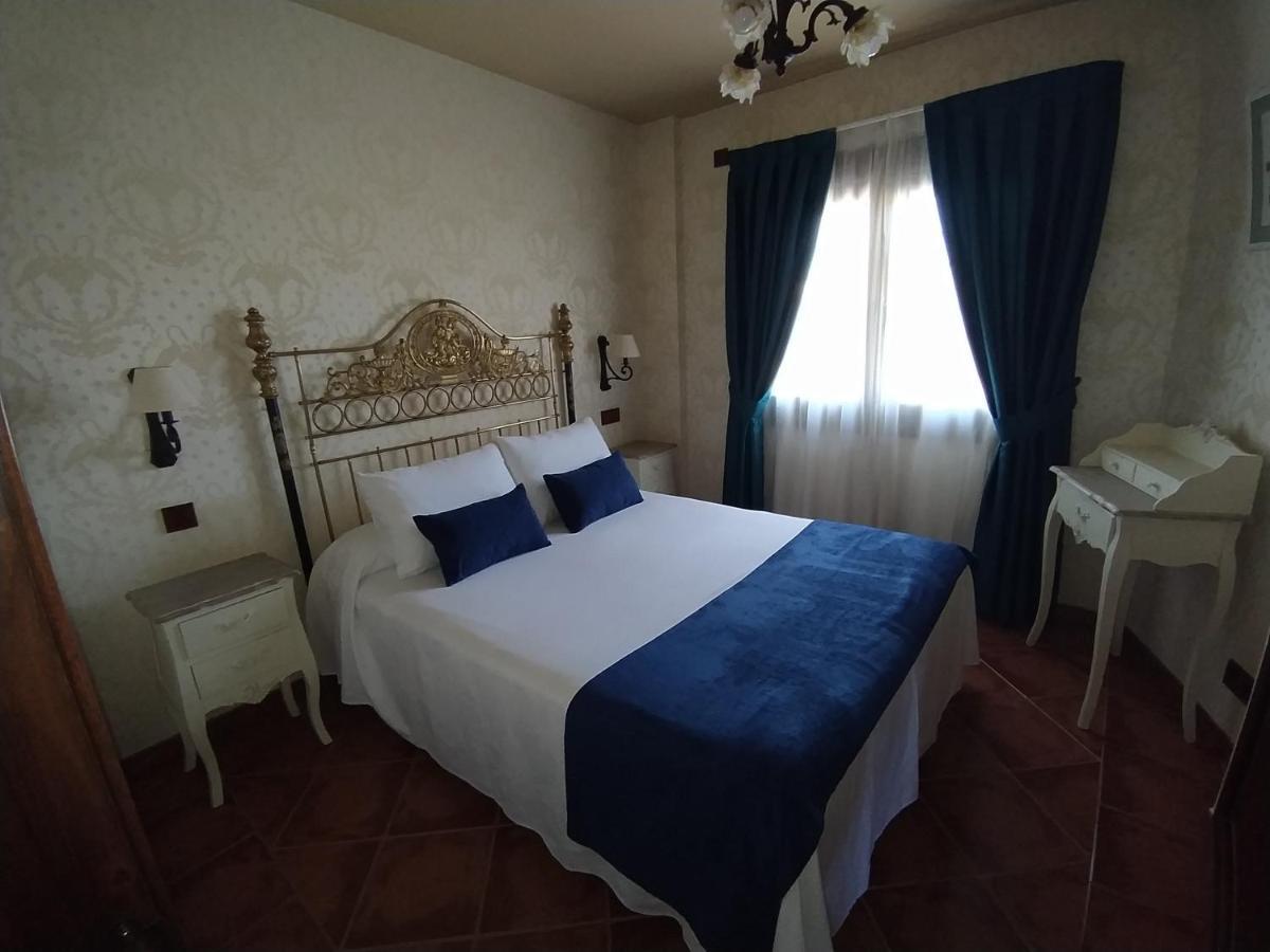 Hotel Rural El Nogal Madrona Exteriör bild